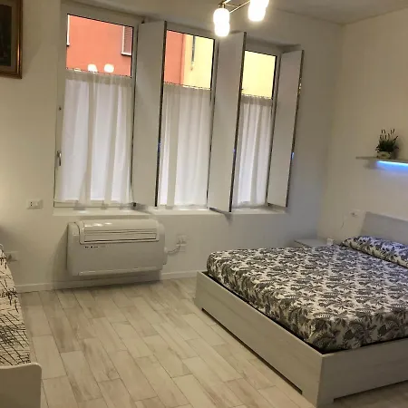 Lägenhet House Tabe Centro Bologna