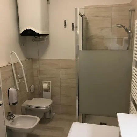 House Tabe Centro Болонья